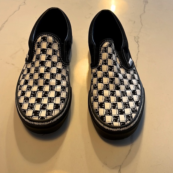 NWT unisex black and white checkered Vans US size 3 in kids - Picture 1 of 4